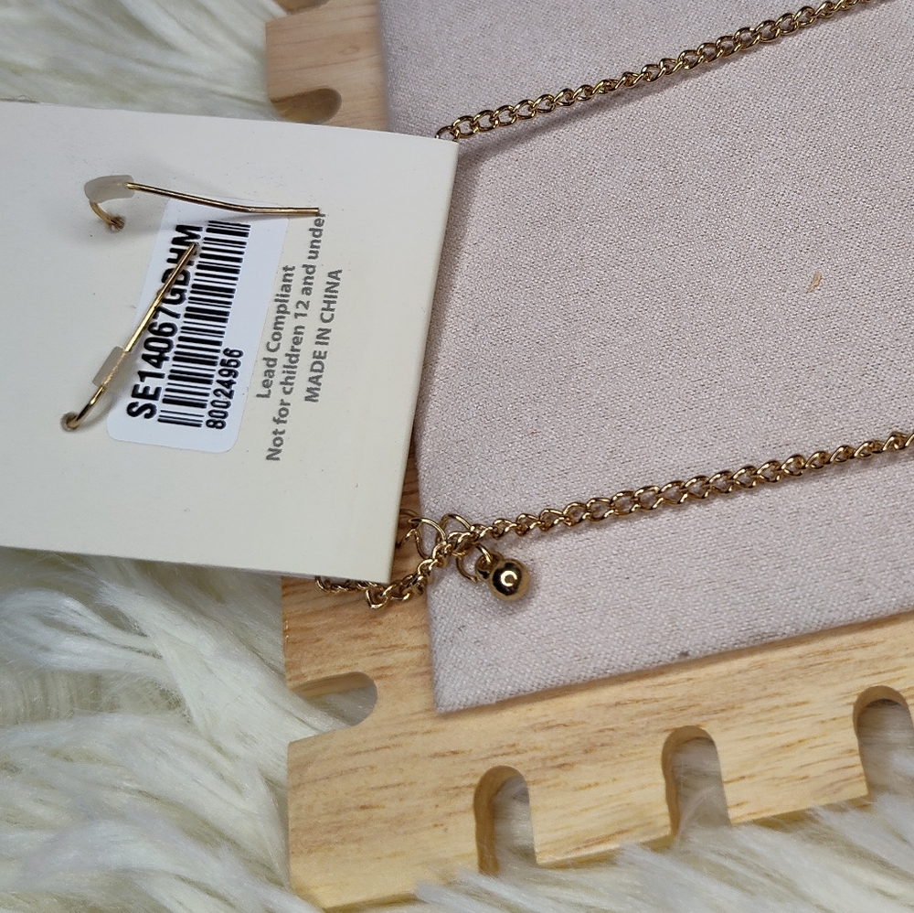 Ella Fashion Gold Plated Necklace set - Picture 10 of 10